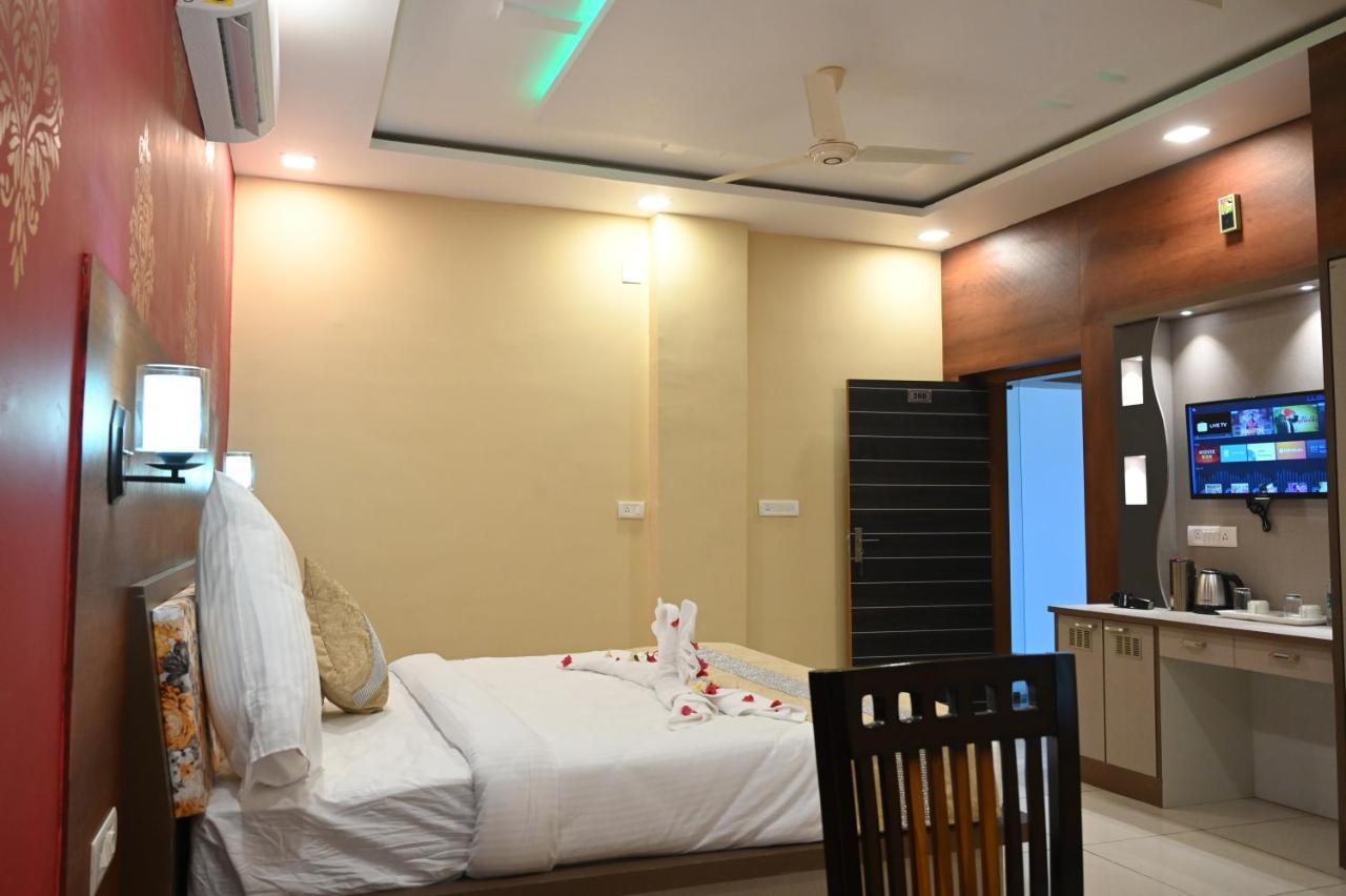 Hotel Bhairav Niwas Биканер Экстерьер фото